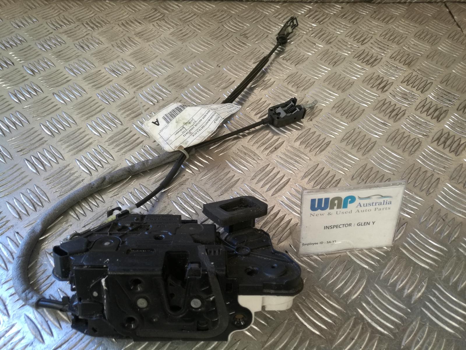 View Auto part Door/Boot/Gate Lock Volkswagen Golf 2010