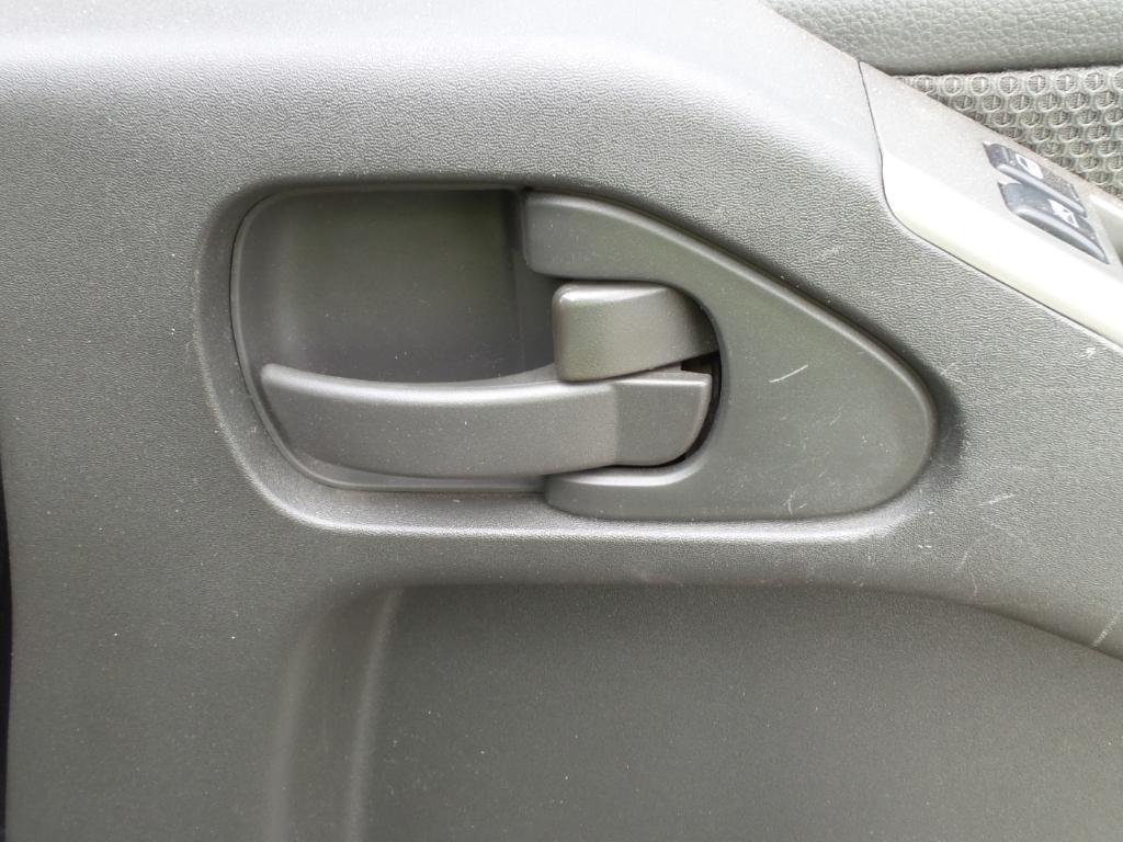 View Auto part Handbrake Lever Nissan Navara 2010