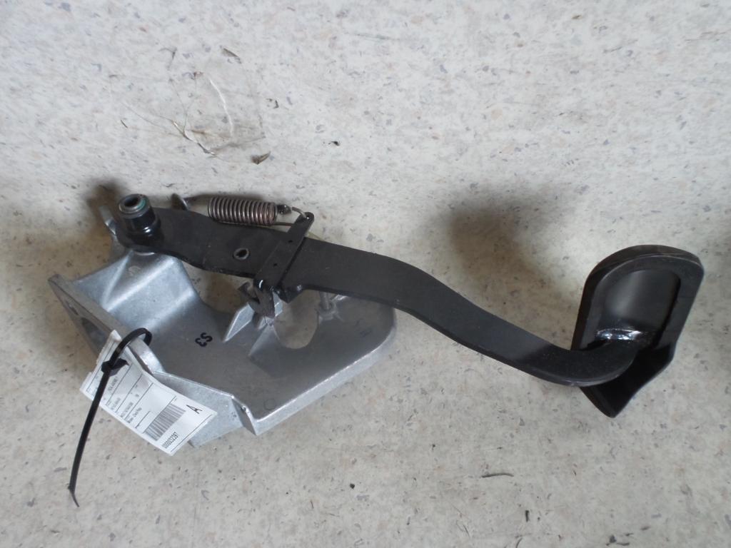 1999 Mercedes M Class Pedal Assembly View Auto part Pedal Assembly Mercedes M Class 1999
