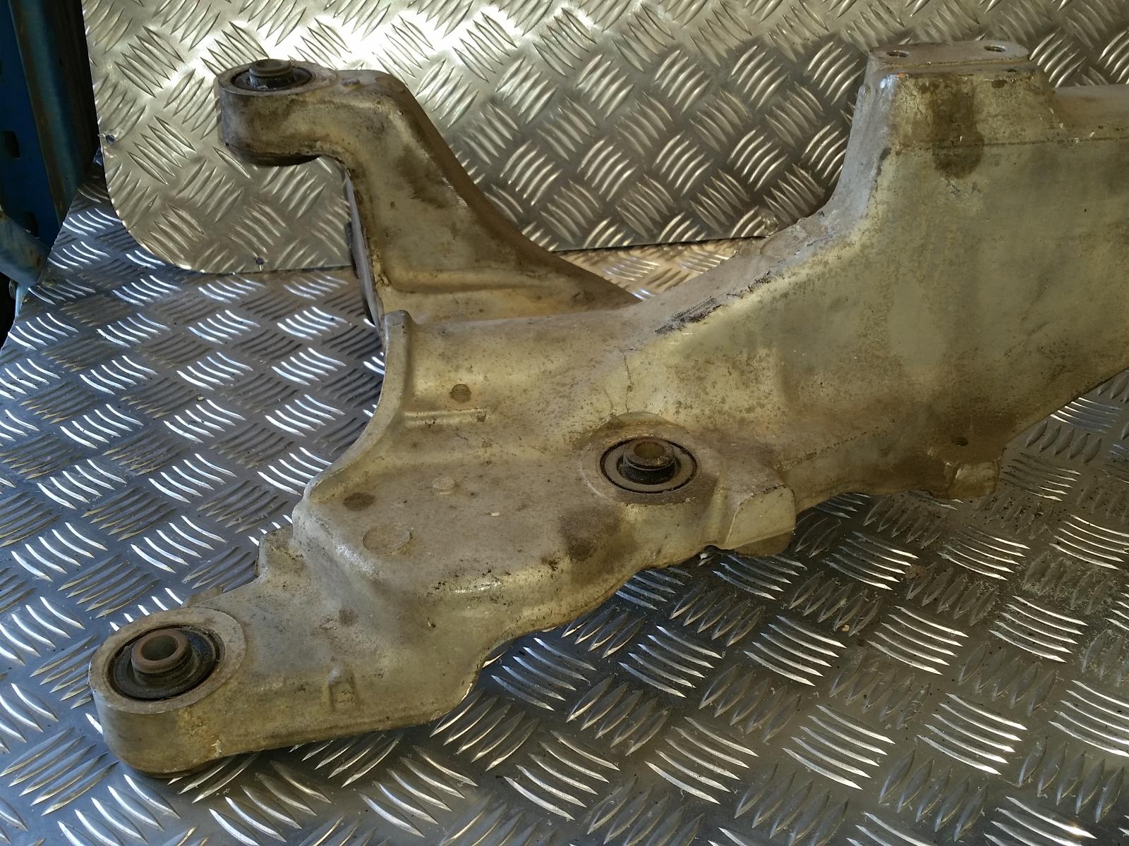 View Auto part Frt Xmember/Cradle Mitsubishi Magna 2004