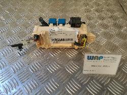 View Auto part Fuse Box Mitsubishi Magna 2004