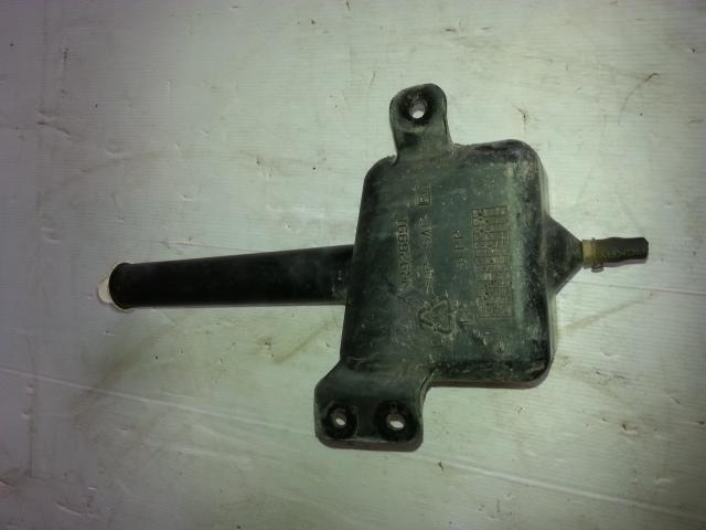 View Auto part Overflow Bottle Mitsubishi Magna 2004