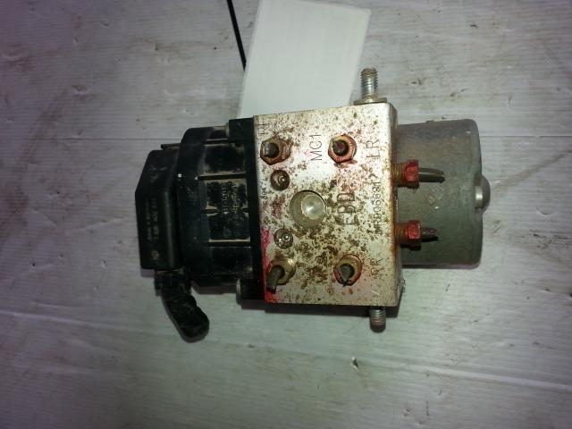 2004 Mitsubishi Magna Abs Pump/Modulator View Auto part Abs Pump/Modulator Mitsubishi Magna 2004