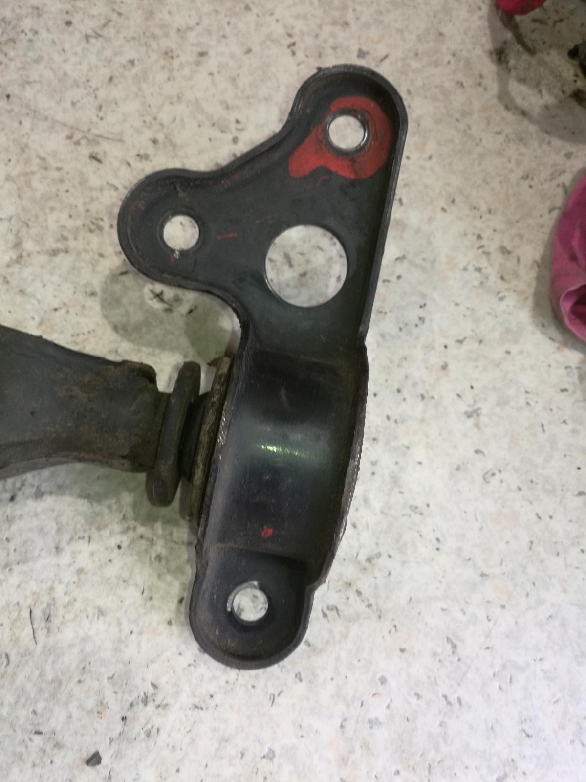 View Auto part Right Front Lower Control Arm Mitsubishi Magna 2004
