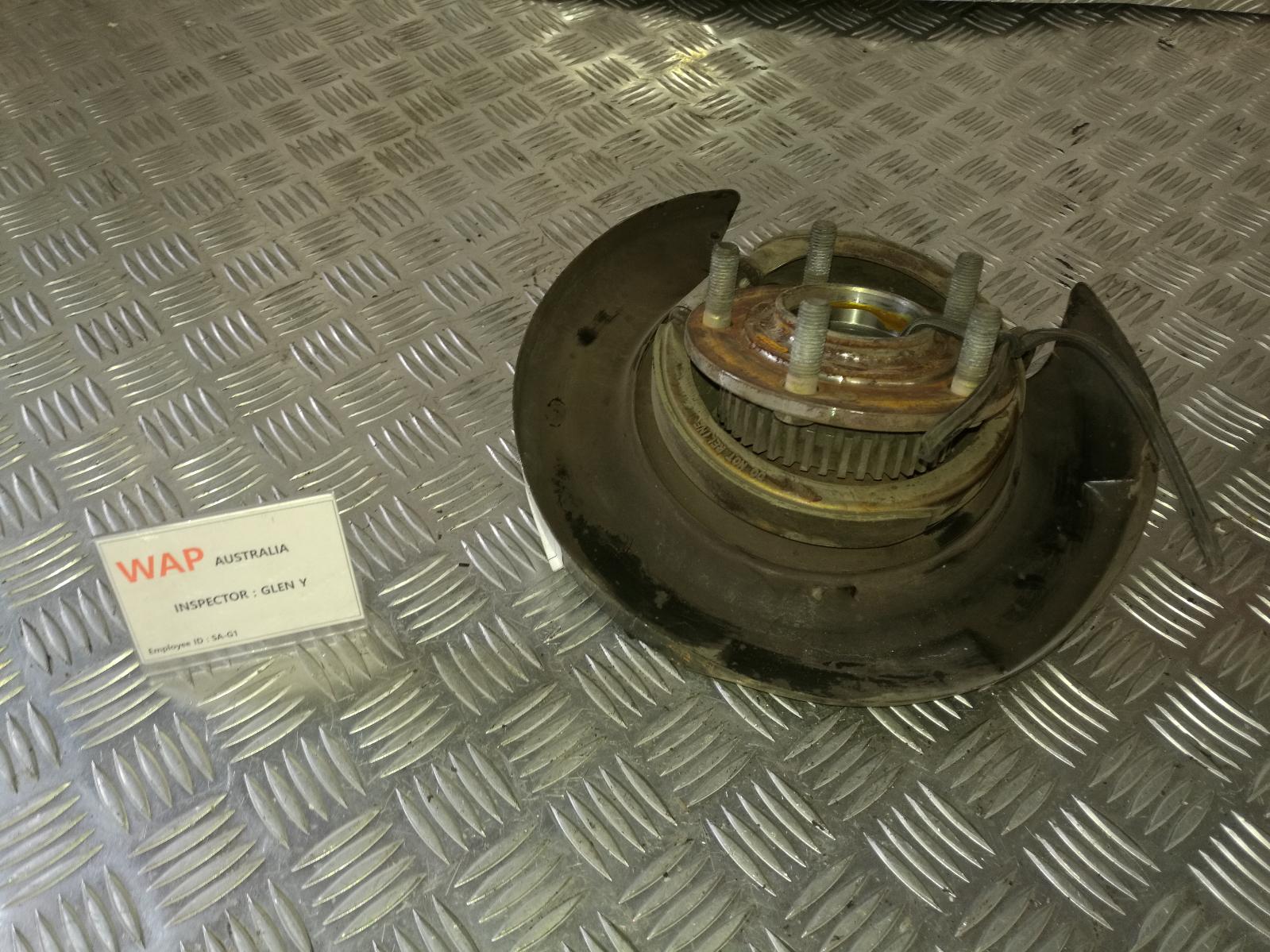 2004 Mitsubishi Magna Left Rear Hub Assembly View Auto part Left Rear Hub Assembly Mitsubishi Magna 2004