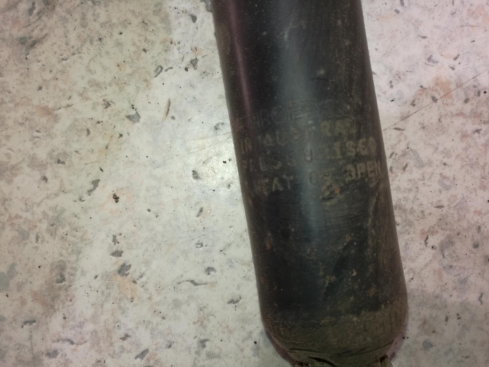 2004 Mitsubishi Magna Right Rear Strut View Auto part Right Rear Strut Mitsubishi Magna 2004