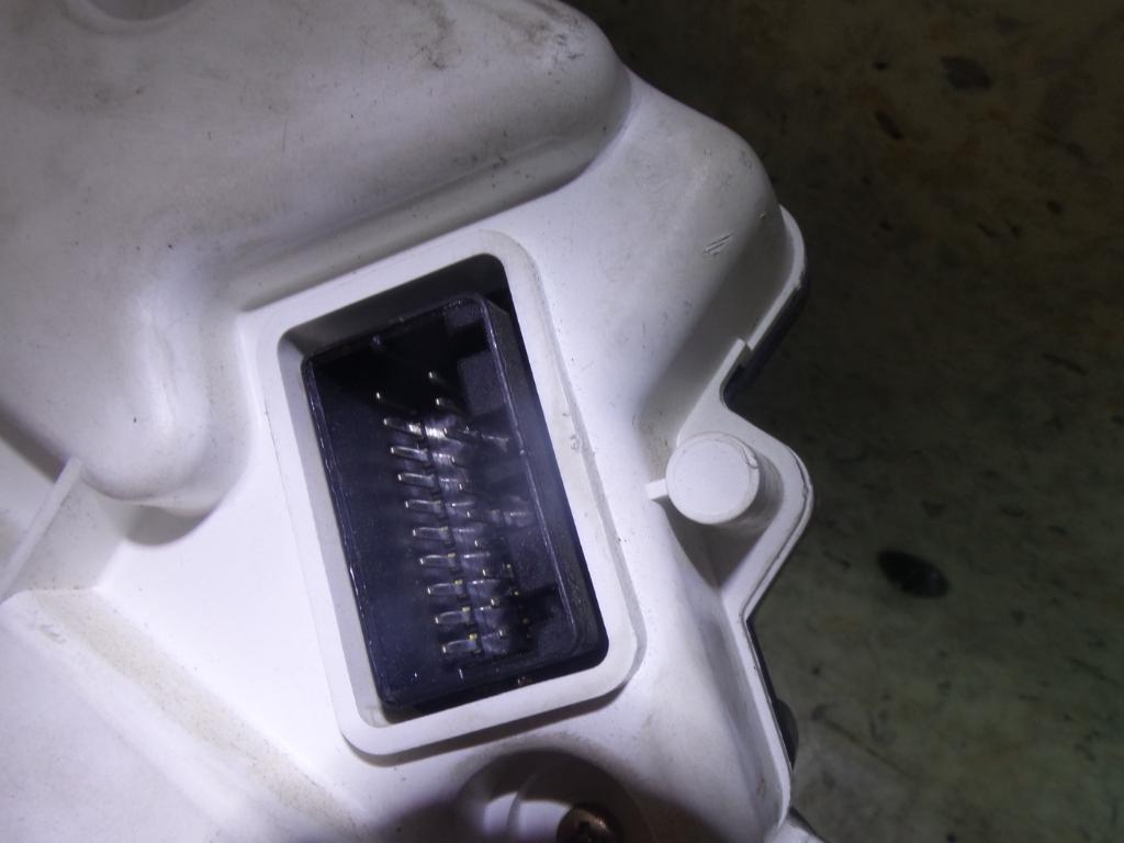 2004 Mitsubishi Magna Instrument Cluster View Auto part Instrument Cluster Mitsubishi Magna 2004