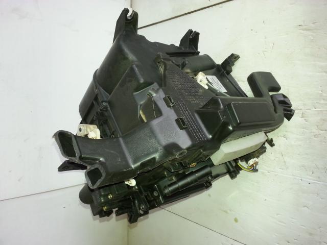 2004 Mitsubishi Magna Heater Core/Box View Auto part Heater Core/Box Mitsubishi Magna 2004