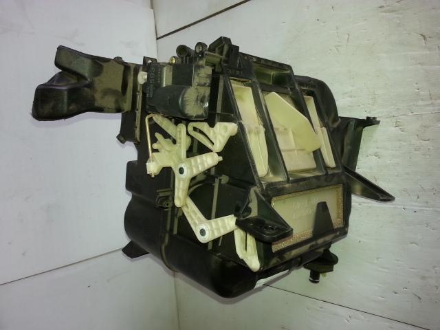 2004 Mitsubishi Magna Heater Core/Box View Auto part Heater Core/Box Mitsubishi Magna 2004