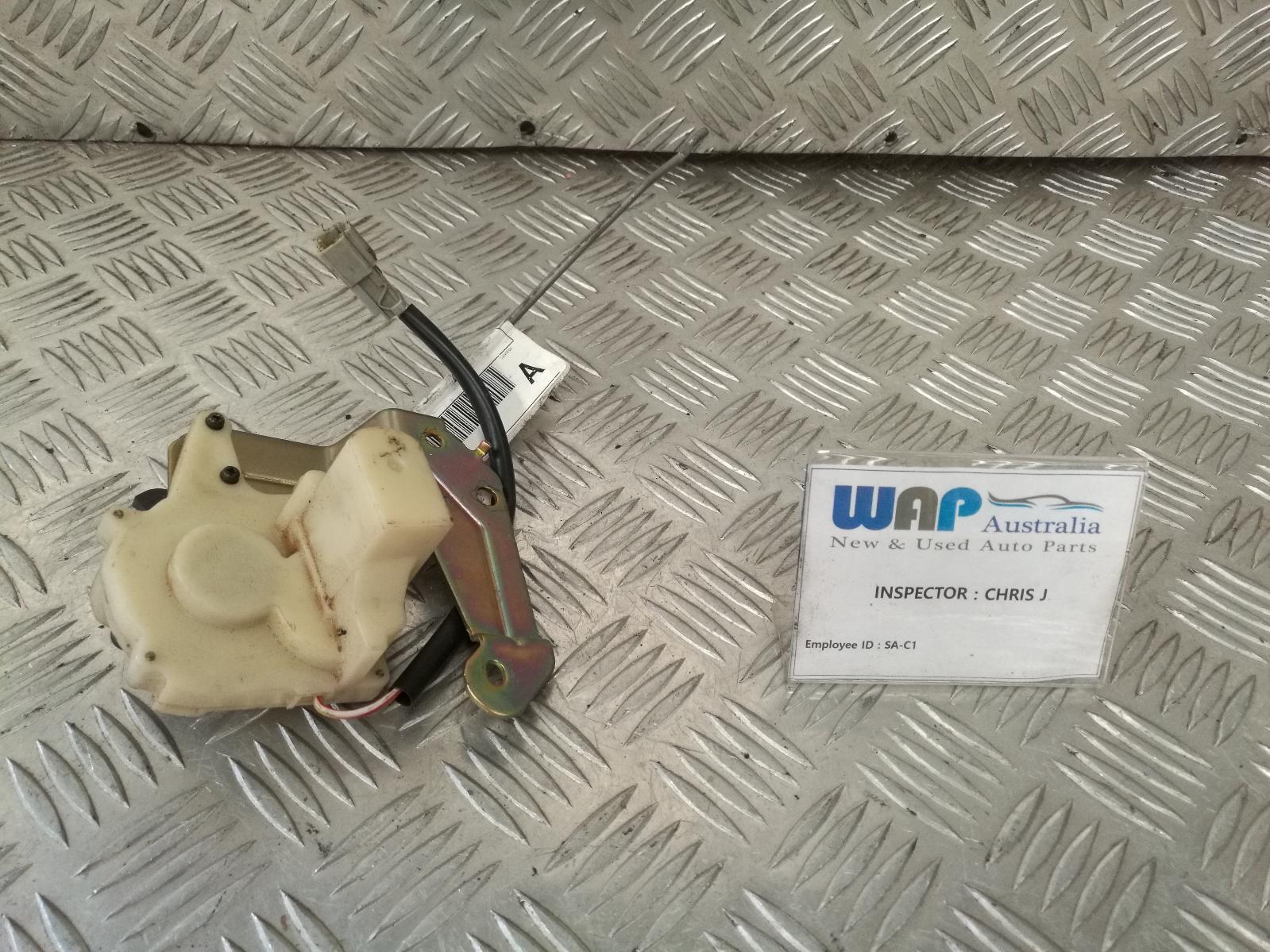 View Auto part Door/Boot/Gate Lock Honda Crv 2001