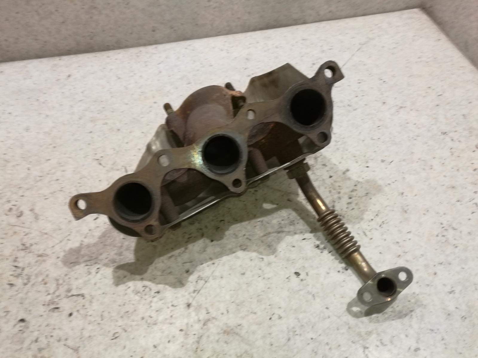 View Auto part Manifold Mitsubishi Magna 2004