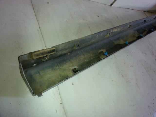 View Auto part Side Step/Skirt Mitsubishi Magna 2004