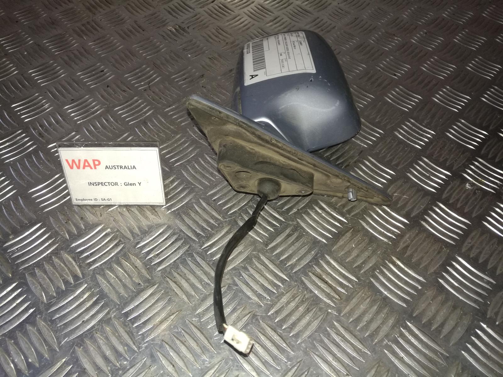 View Auto part Right Door Mirror Toyota Camry 1996