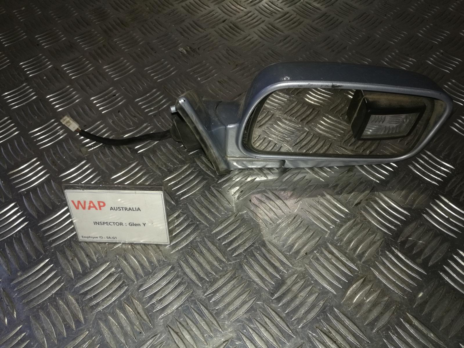 View Auto part Right Door Mirror Toyota Camry 1996