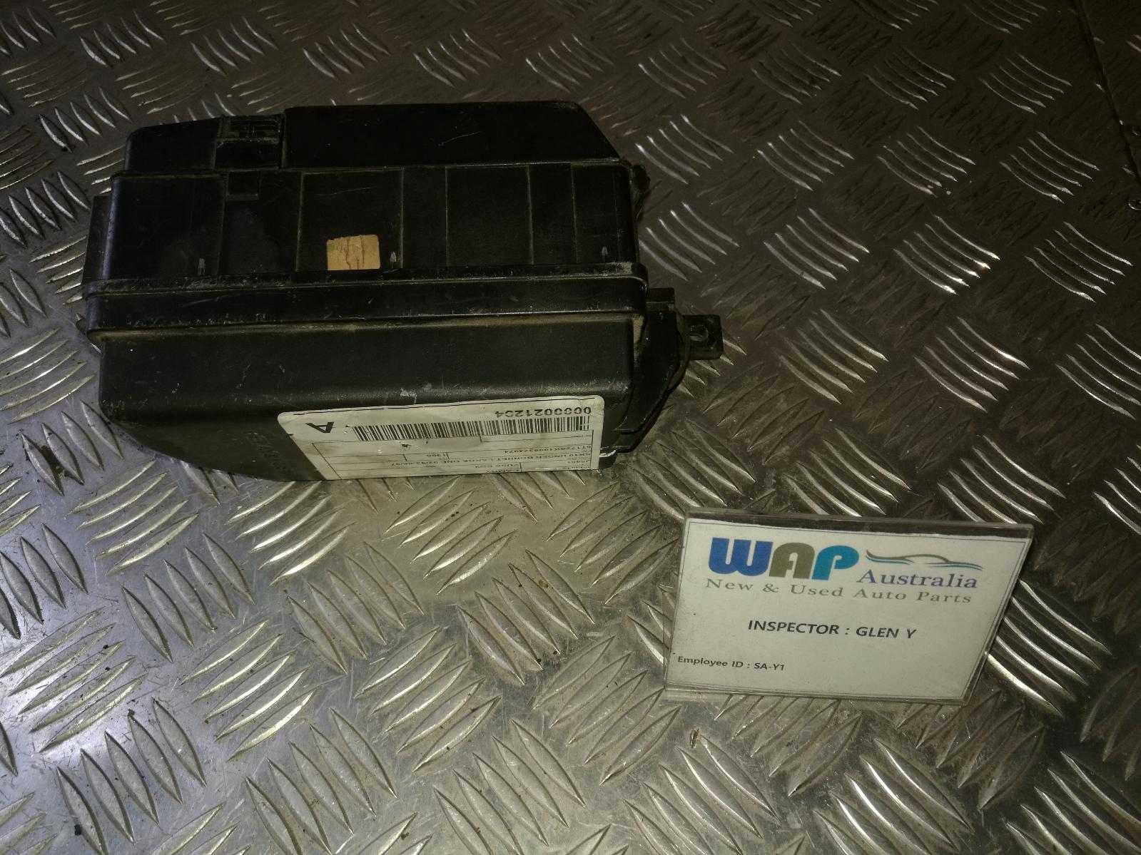 View Auto part Fuse Box Toyota Camry 1996