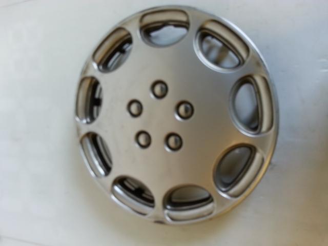 View Auto part Wheel Cover/Hub Cap Toyota Camry 1996