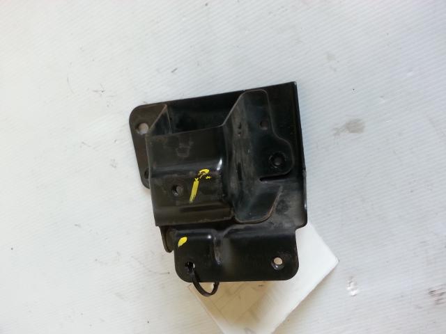 View Auto part F/Bar Reinforc/Brack Toyota Camry 1996