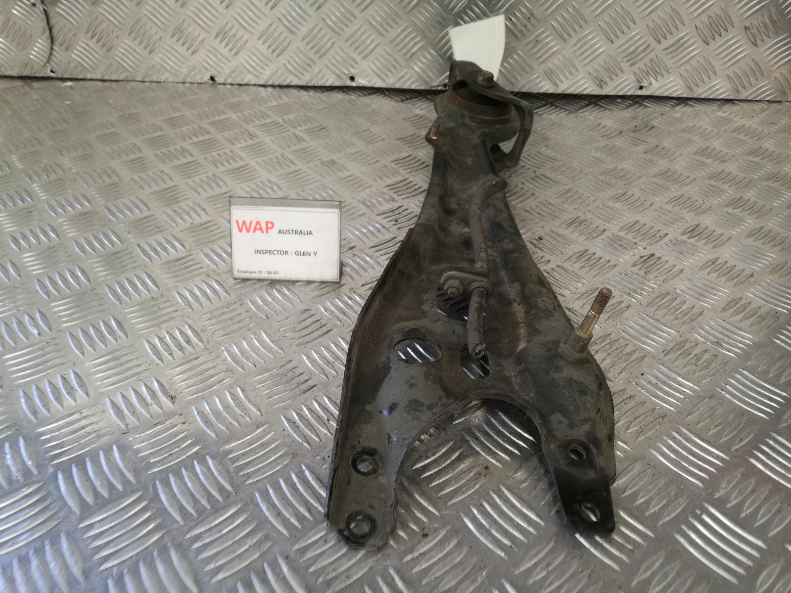 2000 Honda Odyssey Right Rear Trailing Arm View Auto part Right Rear Trailing Arm Honda Odyssey 2000