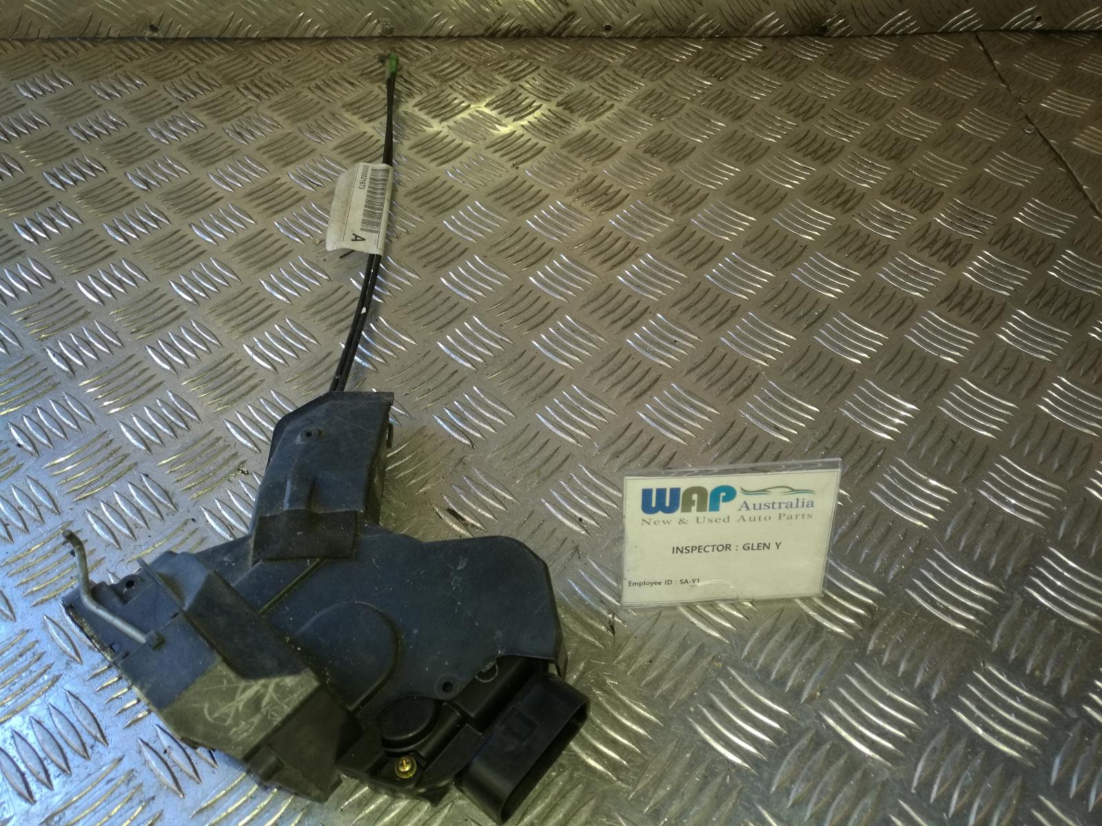 View Auto part Door/Boot/Gate Lock Toyota Mr2 2002