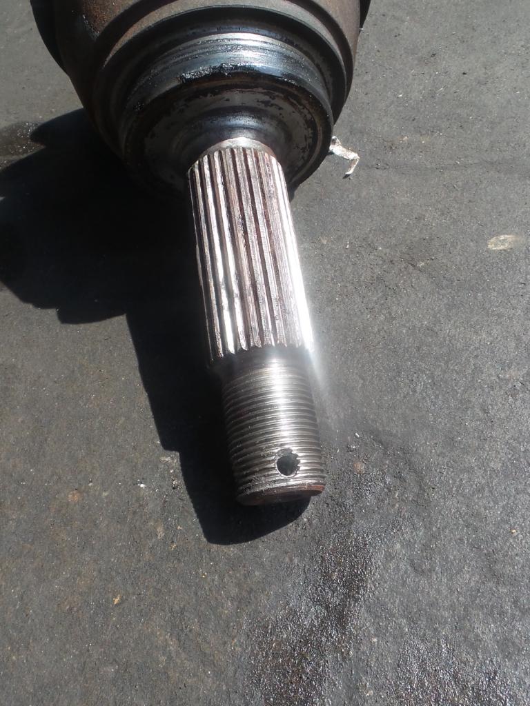 1995 Mitsubishi Magna Left Driveshaft View Auto part Left Driveshaft Mitsubishi Magna 1995
