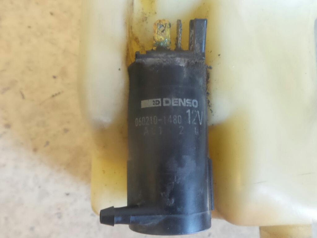 1995 Mitsubishi Magna Washer Bottle View Auto part Washer Bottle Mitsubishi Magna 1995