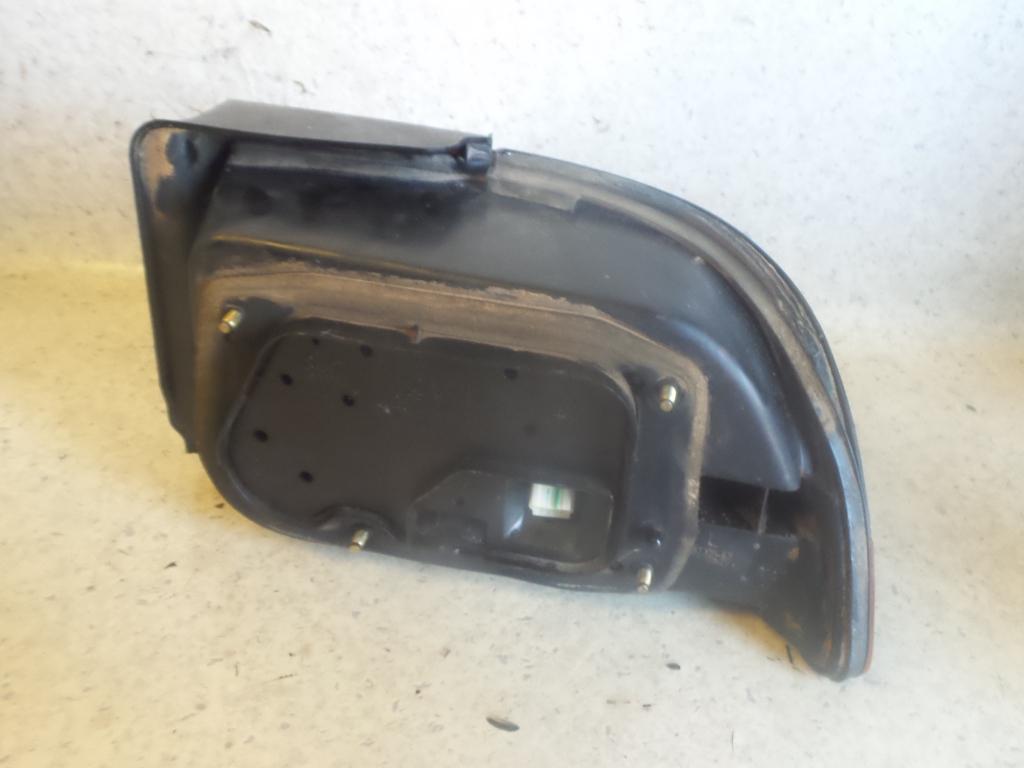 1995 Mitsubishi Magna Left Taillight View Auto part Left Taillight Mitsubishi Magna 1995
