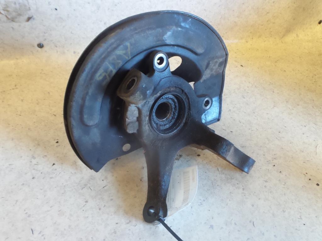 1995 Mitsubishi Magna Left Front Hub Assembly View Auto part Left Front Hub Assembly Mitsubishi Magna 1995