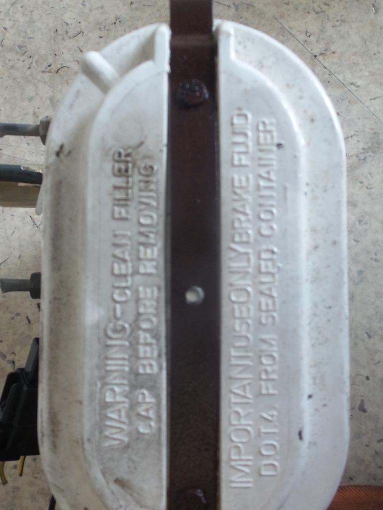 1995 Mitsubishi Magna Master Cylinder View Auto part Master Cylinder Mitsubishi Magna 1995