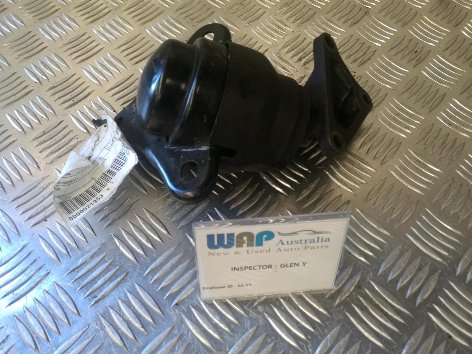 View Auto part Mount Lexus Es300 (92-05) 1993