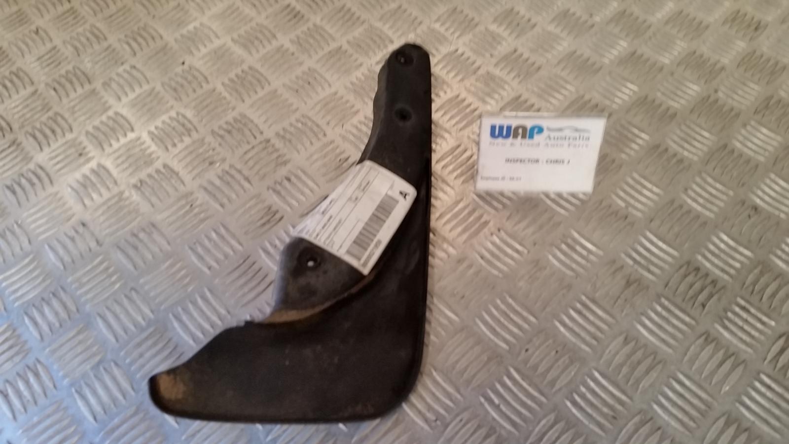 View Auto part Mud Flaps Lexus Es300 (92-05) 1993