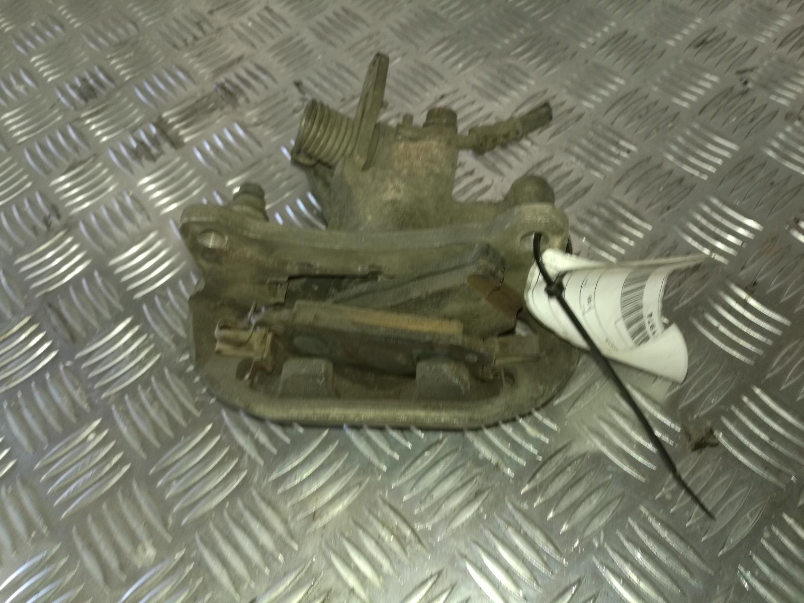 View Auto part Caliper Toyota Mr2 1989