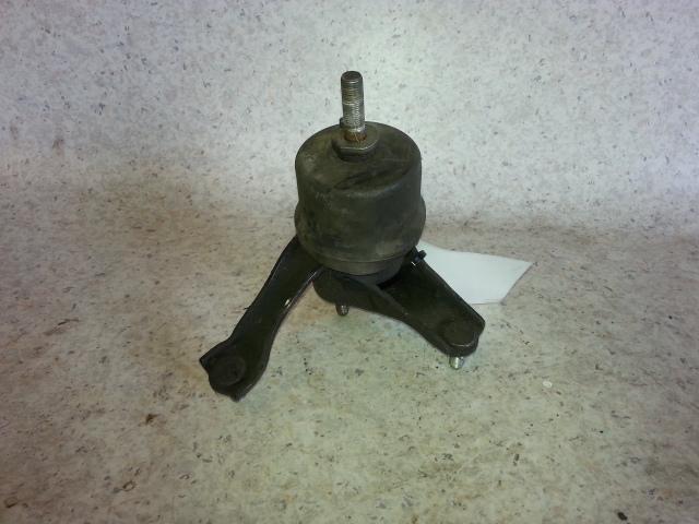 View Auto part Mount Toyota Aurion 2009