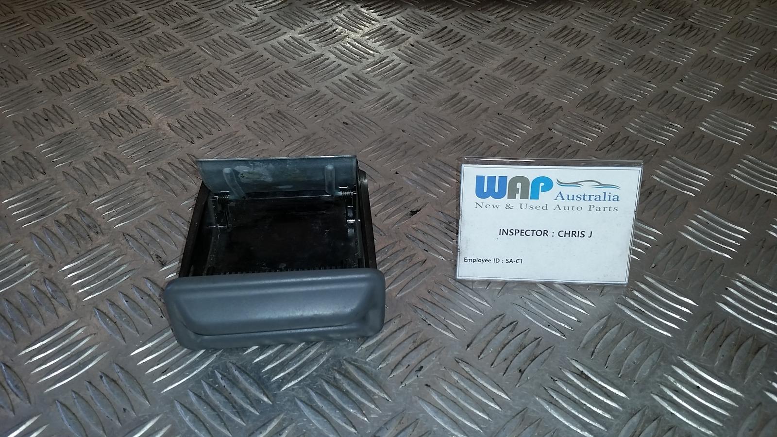 2000 Honda Odyssey Ashtray View Auto part Ashtray Honda Odyssey 2000