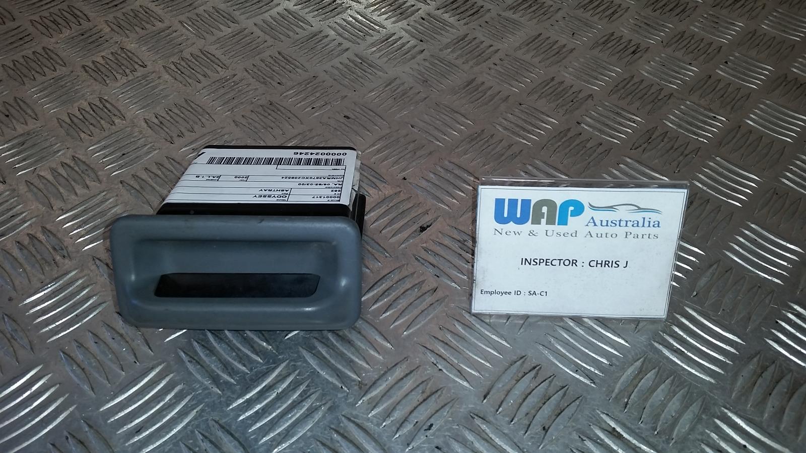 2000 Honda Odyssey Ashtray View Auto part Ashtray Honda Odyssey 2000