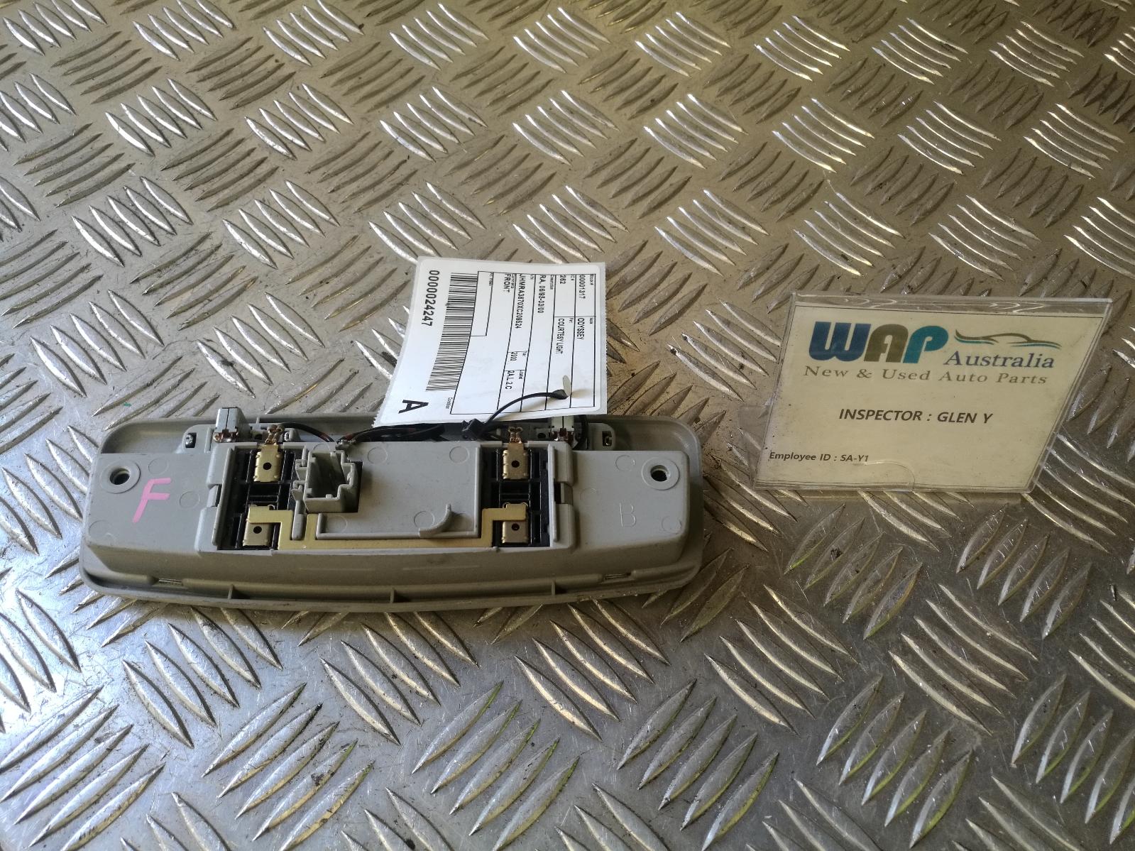 View Auto part Courtesy Light Honda Odyssey 2000