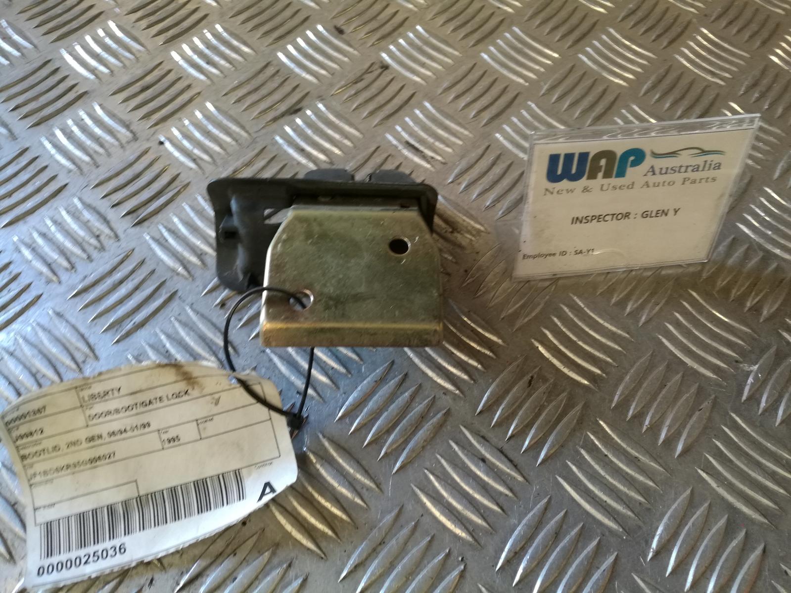 View Auto part Door/Boot/Gate Lock Subaru Liberty 1995