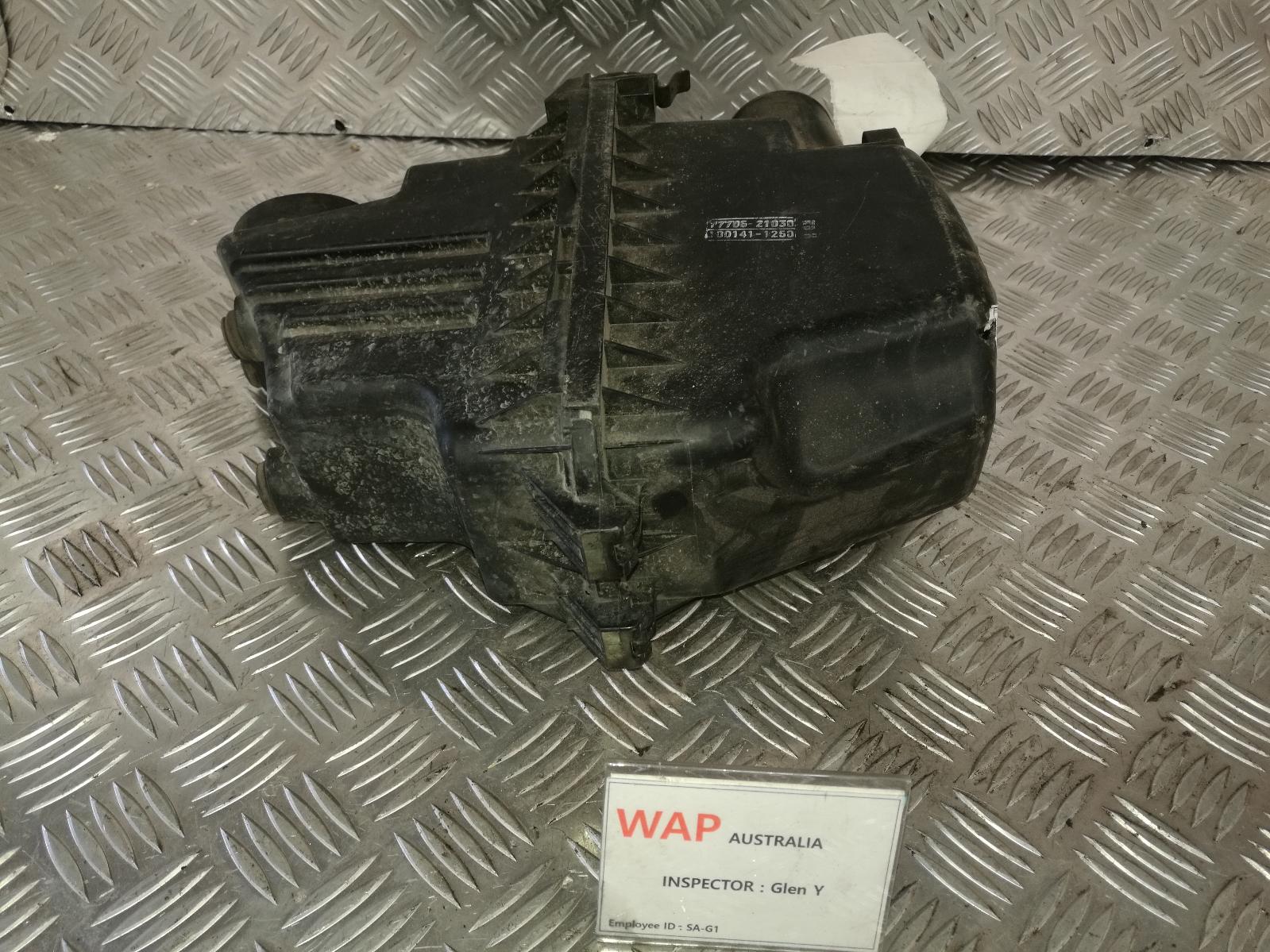 2000 Toyota Echo Air Cleaner/Box View Auto part Air Cleaner/Box Toyota Echo 2000