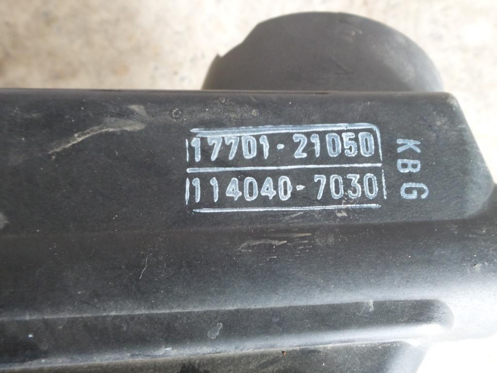 2000 Toyota Echo Air Cleaner/Box View Auto part Air Cleaner/Box Toyota Echo 2000