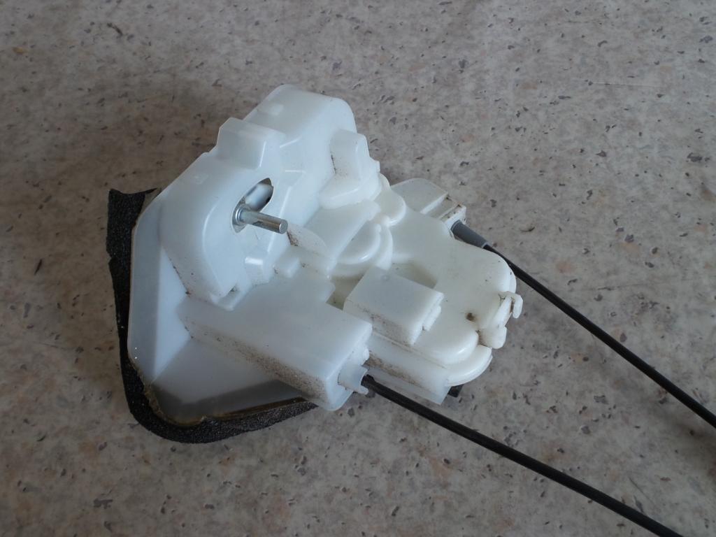 View Auto part Door/Boot/Gate Lock Subaru Forester 2011