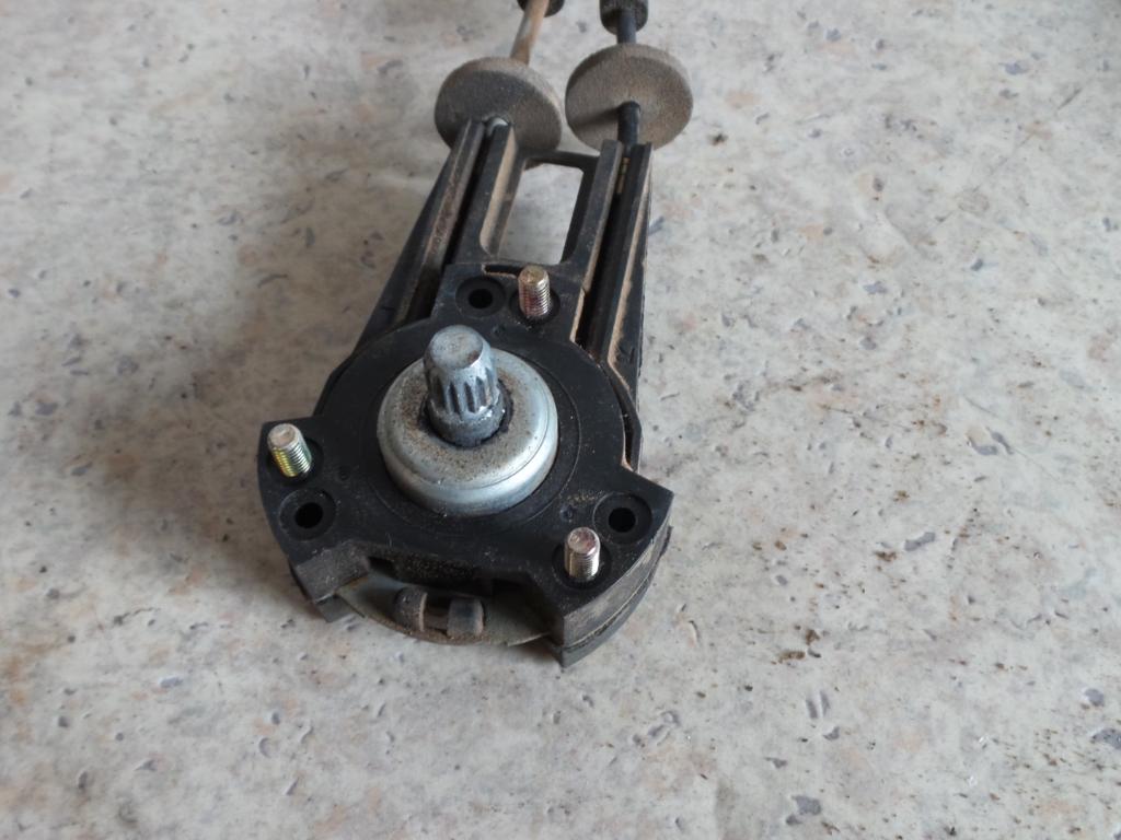 View Auto part Left Front Window Reg/Motor Mazda Bravo 1993