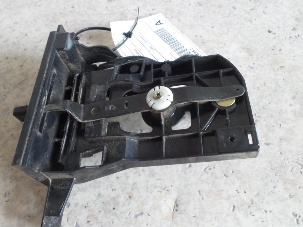 View Auto part Heater/Ac Controls Mazda Bravo 1993
