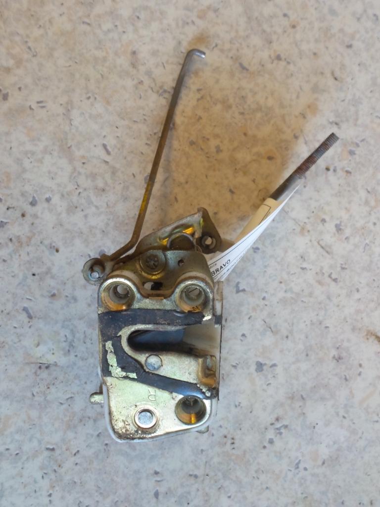 View Auto part Door/Boot/Gate Lock Mazda Bravo 1993
