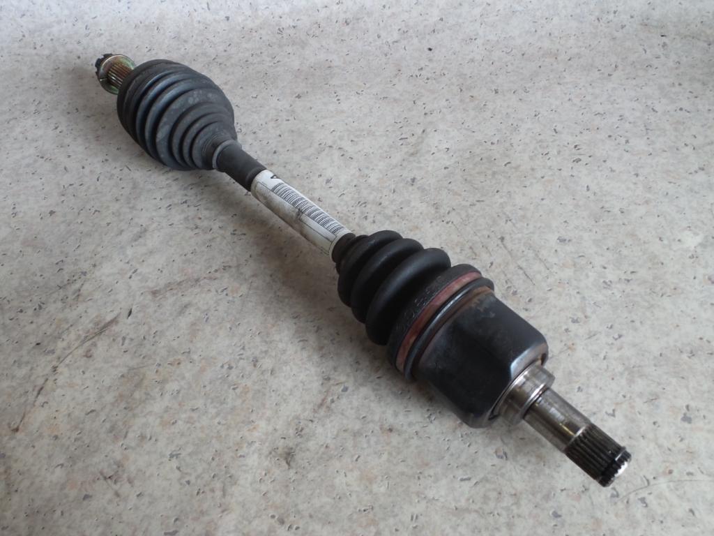 1999 Mitsubishi Mirage Left Driveshaft View Auto part Left Driveshaft Mitsubishi Mirage 1999