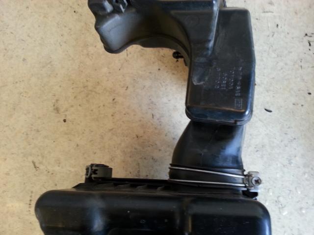 1997 Daihatsu Applause Air Cleaner/Box View Auto part Air Cleaner/Box Daihatsu Applause 1997