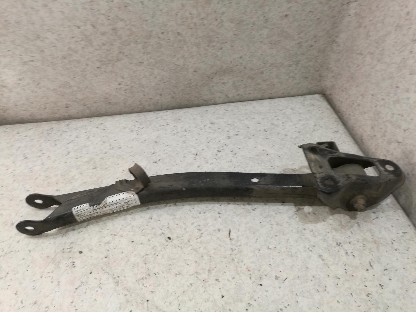 1995 Subaru Liberty Right Rear Trailing Arm View Auto part Right Rear Trailing Arm Subaru Liberty 1995