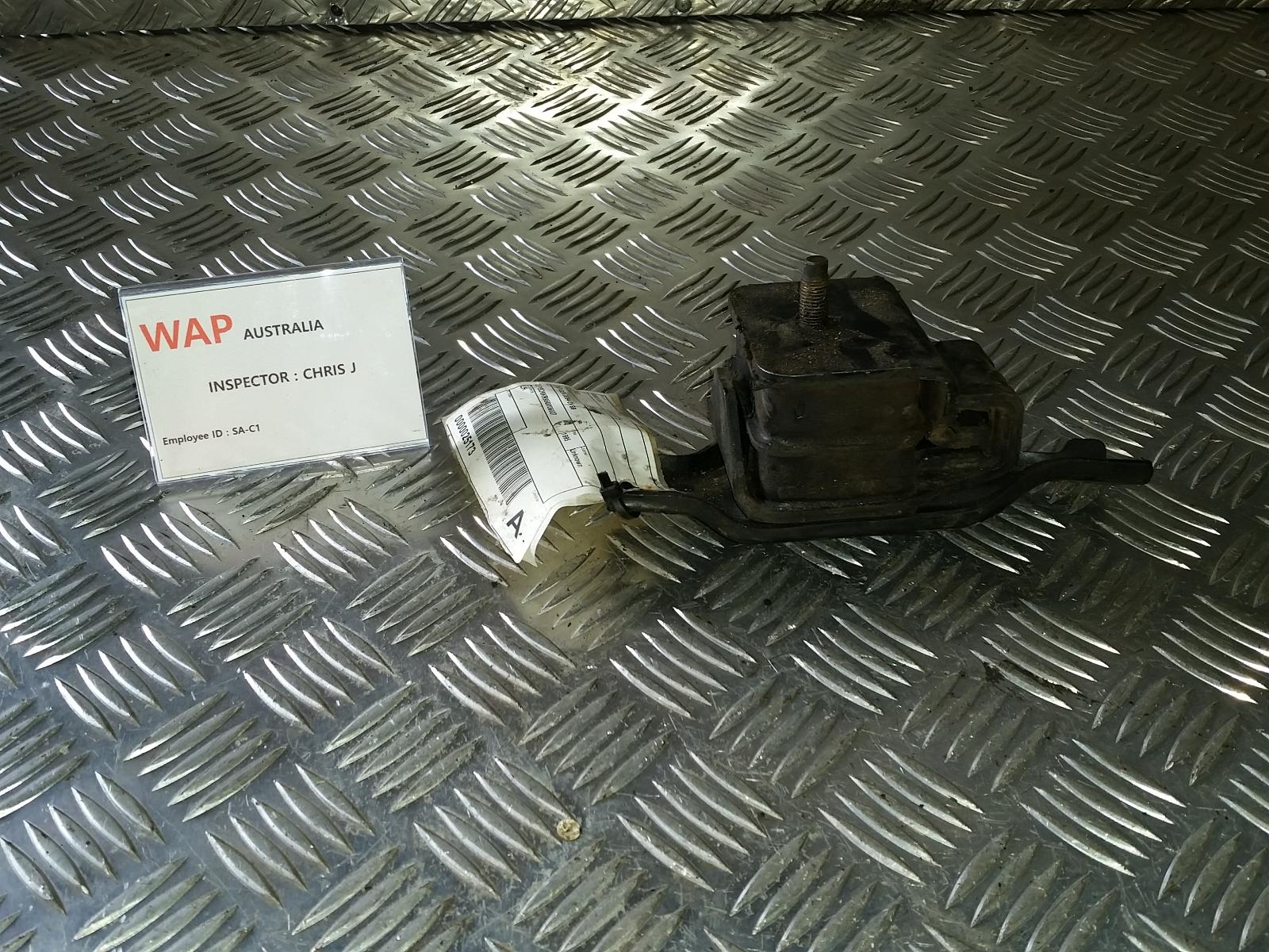 View Auto part Mount Subaru Liberty 1995