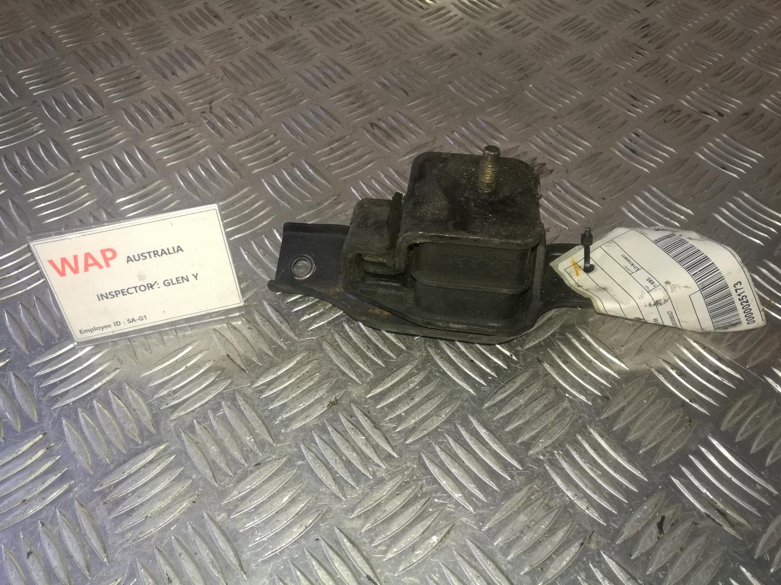View Auto part Mount Subaru Liberty 1995