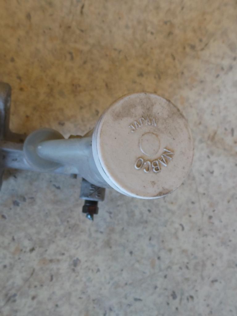 View Auto part Clutch Master Cylind Mitsubishi Mirage 1999