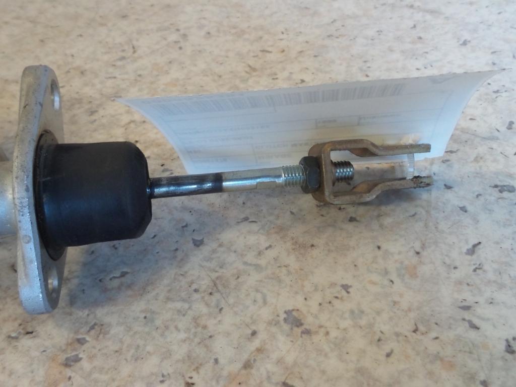 View Auto part Clutch Master Cylind Mitsubishi Mirage 1999