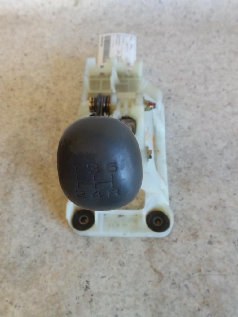 View Auto part Gear Stick/Shifter Mitsubishi Mirage 1999